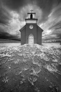 xxx La Cueva VII new storm church 202 BW IR web